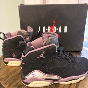 RARE Women’s Jordan MVP mauve and guava ice